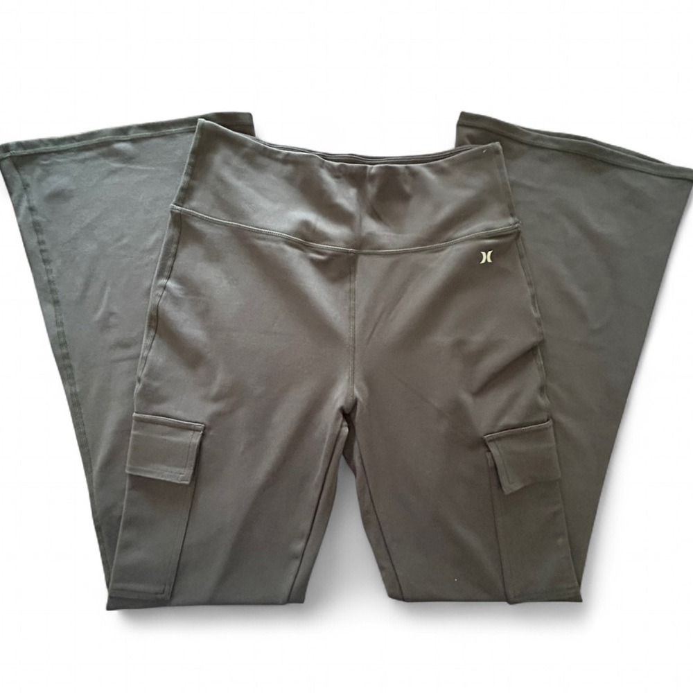 Hurley Charcoal Active Yoga  Flare Cargo Leggings - Picture 3 of 7